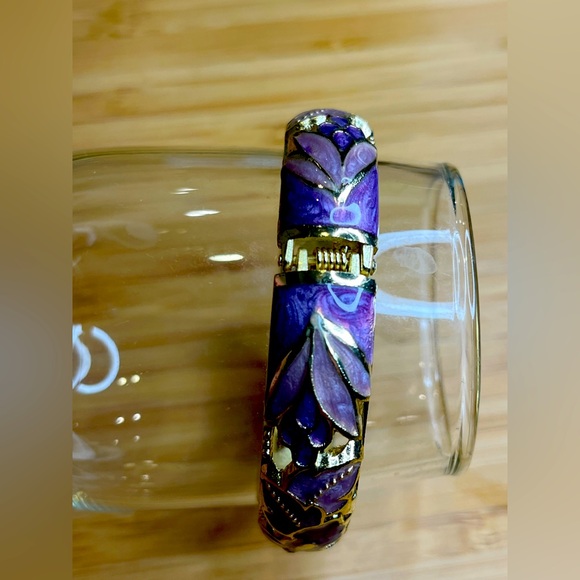 Floral bracelet, lilac/purple metal gold sturdy filigree - Picture 6 of 11